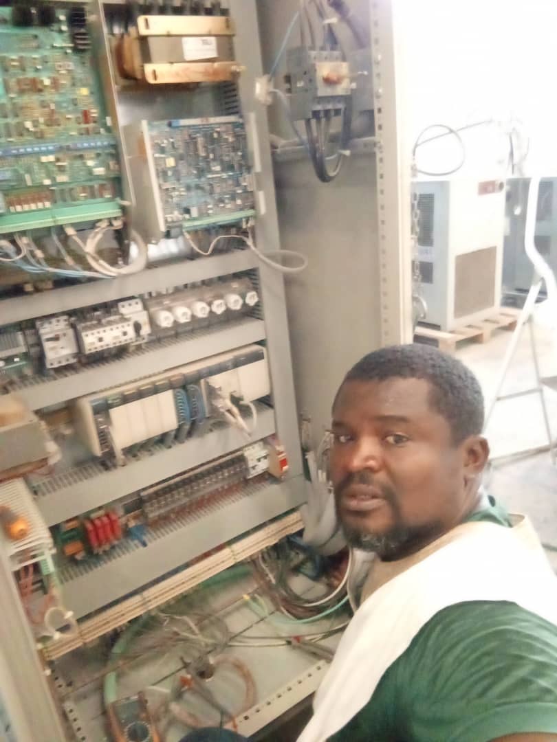 Automatisation d'une machine industrielle